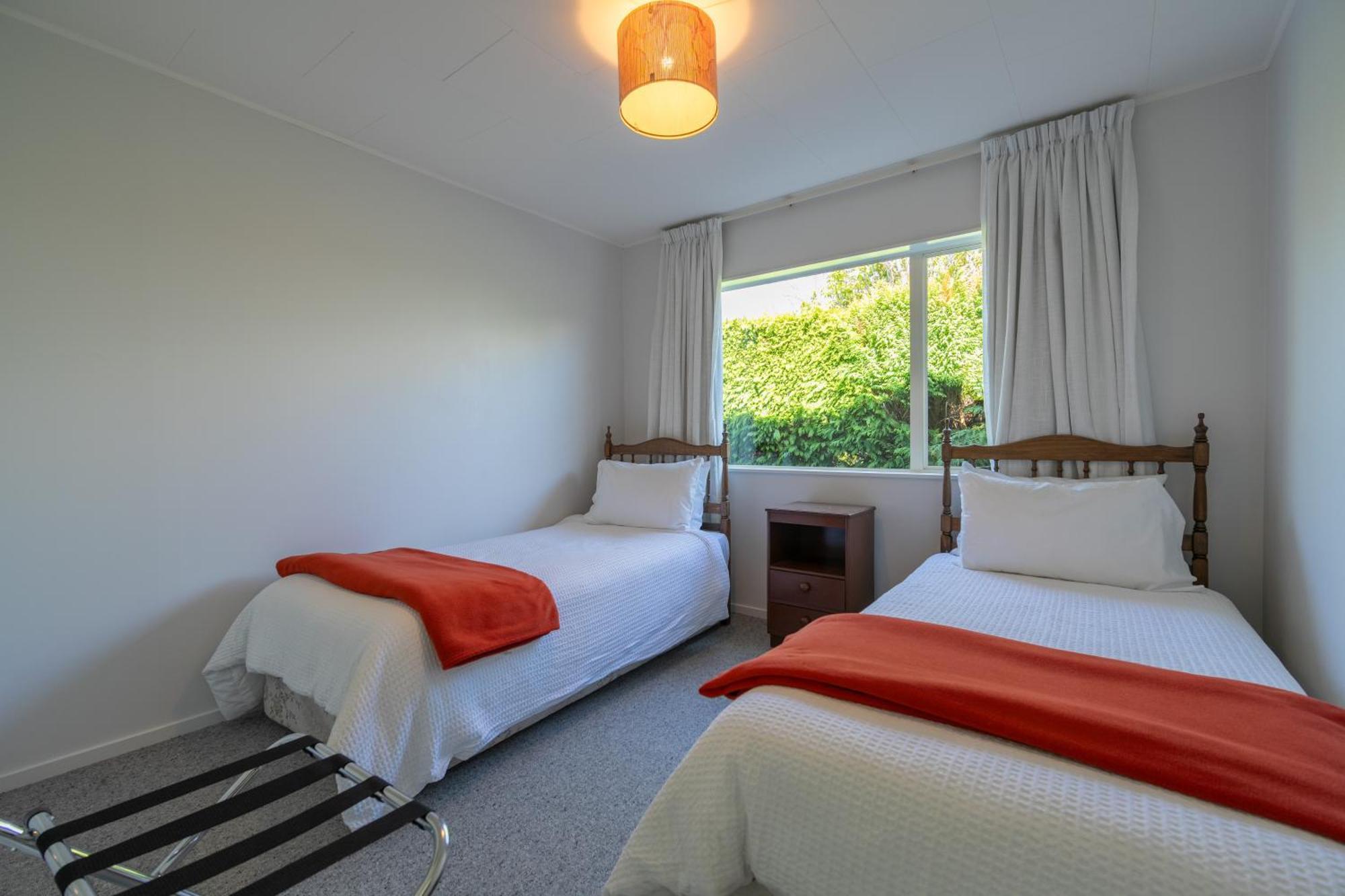 Kepler Retreat - Te Anau Holiday Home Kültér fotó